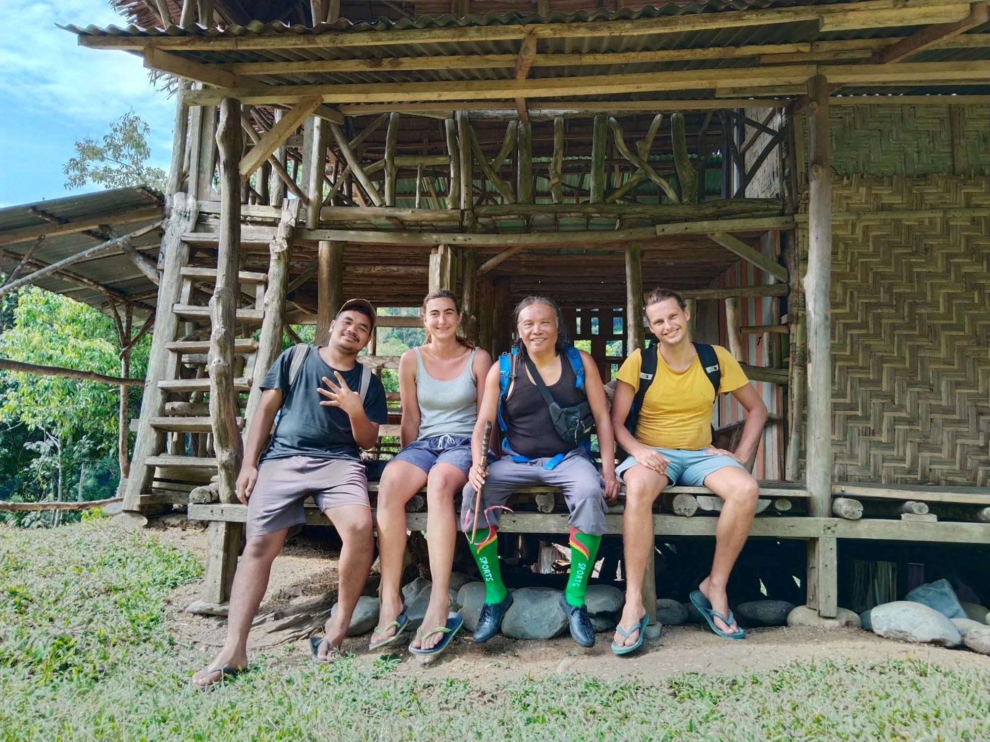 Jhony'S Backpacker-Guest House Only Stay Here Book Treking With Us Bukit Lawang Buitenkant foto