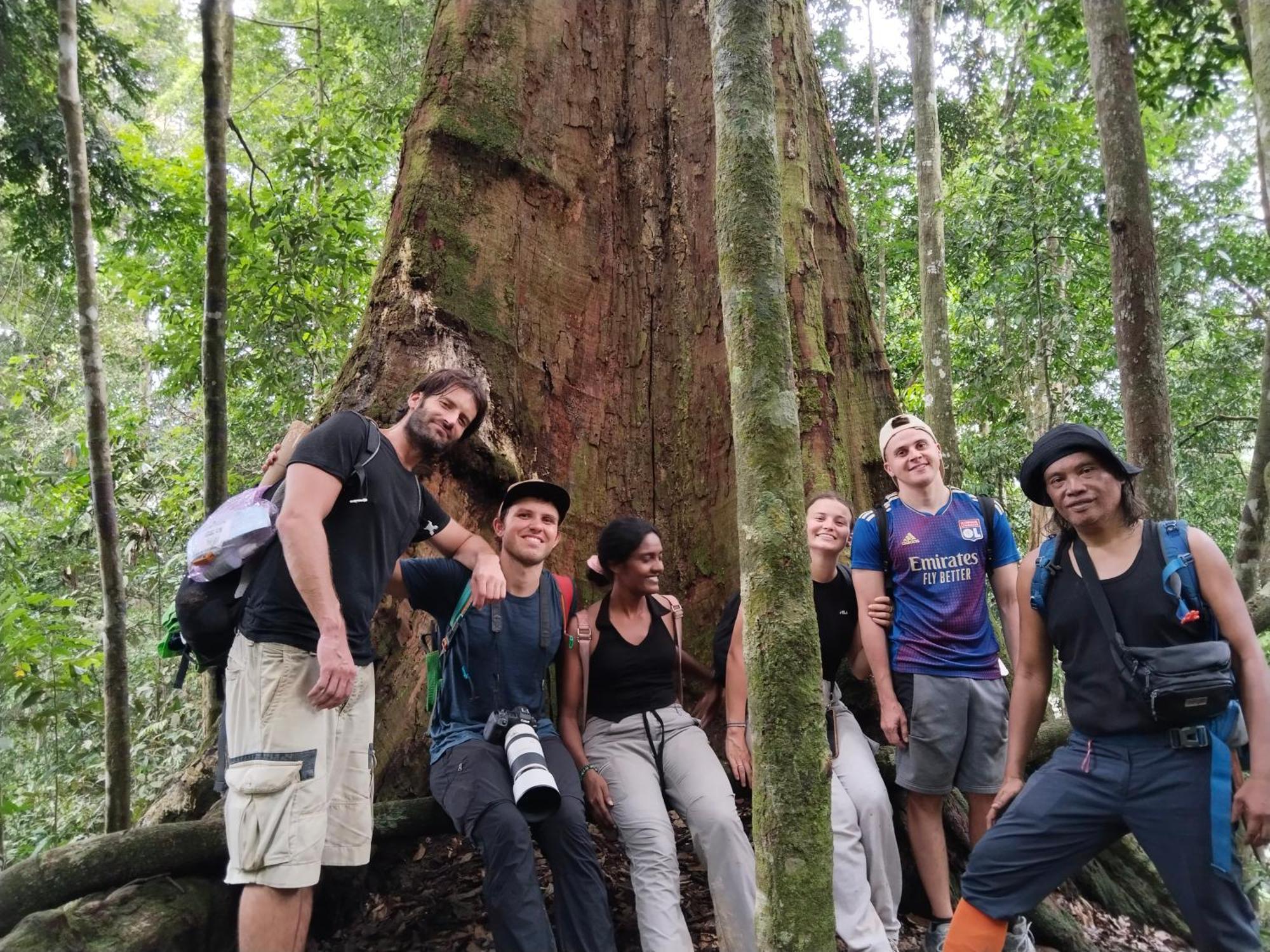 Jhony'S Backpacker-Guest House Only Stay Here Book Treking With Us Bukit Lawang Buitenkant foto
