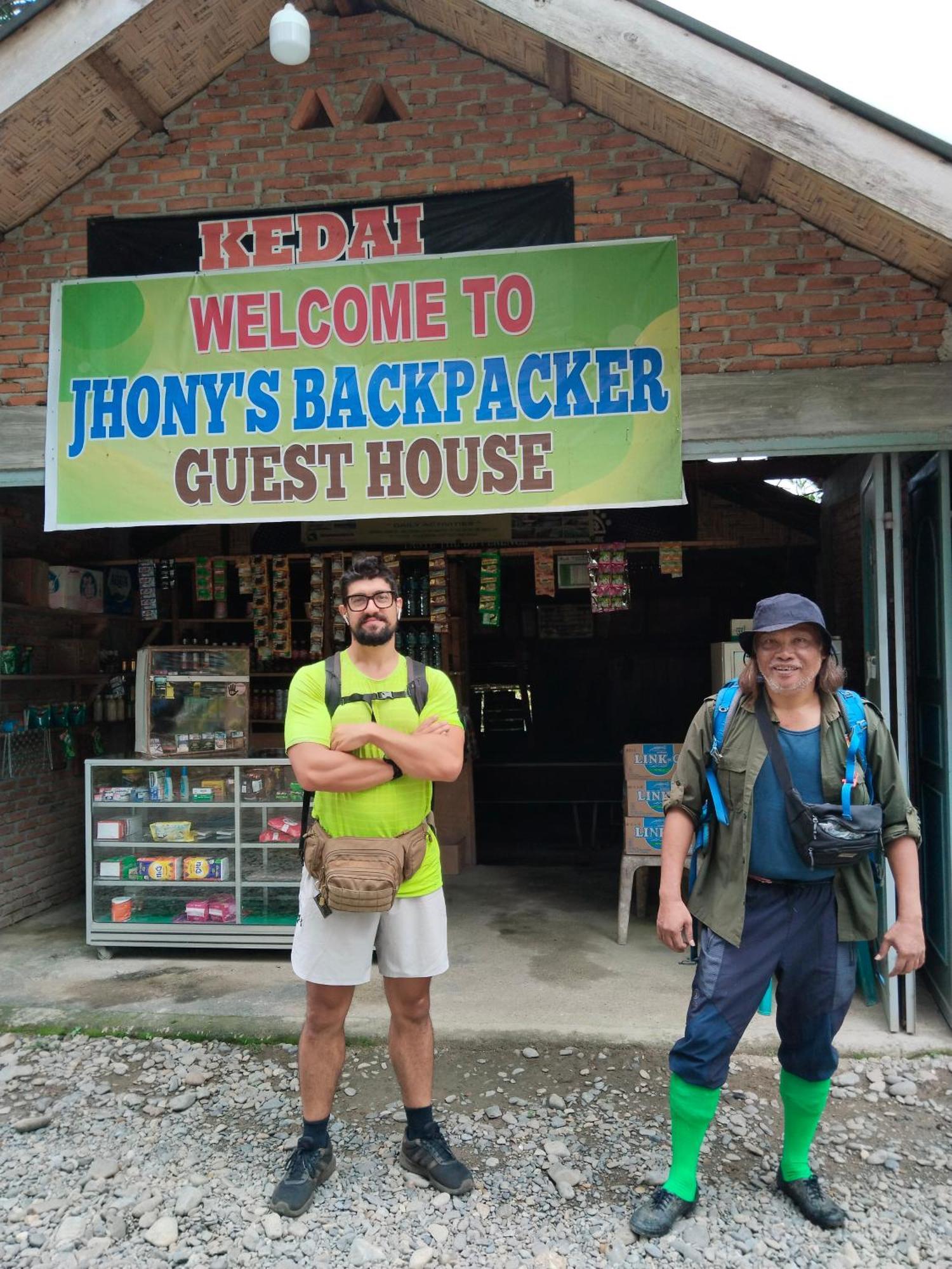 Jhony'S Backpacker-Guest House Only Stay Here Book Treking With Us Bukit Lawang Buitenkant foto